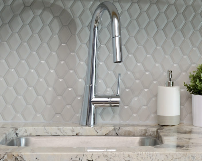 undermount sink with swan neck faucet